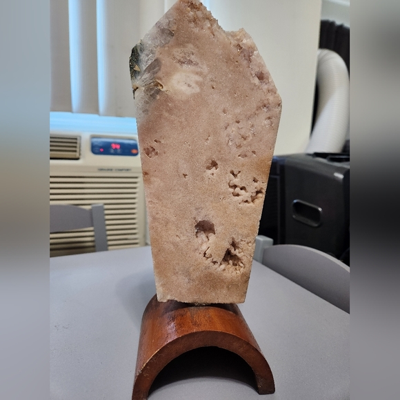 Pink Amythyst on stand - Picture 1 of 1